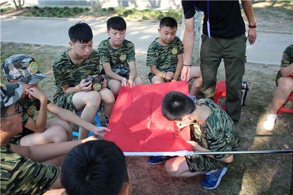中国少年预备役上海军事夏令营